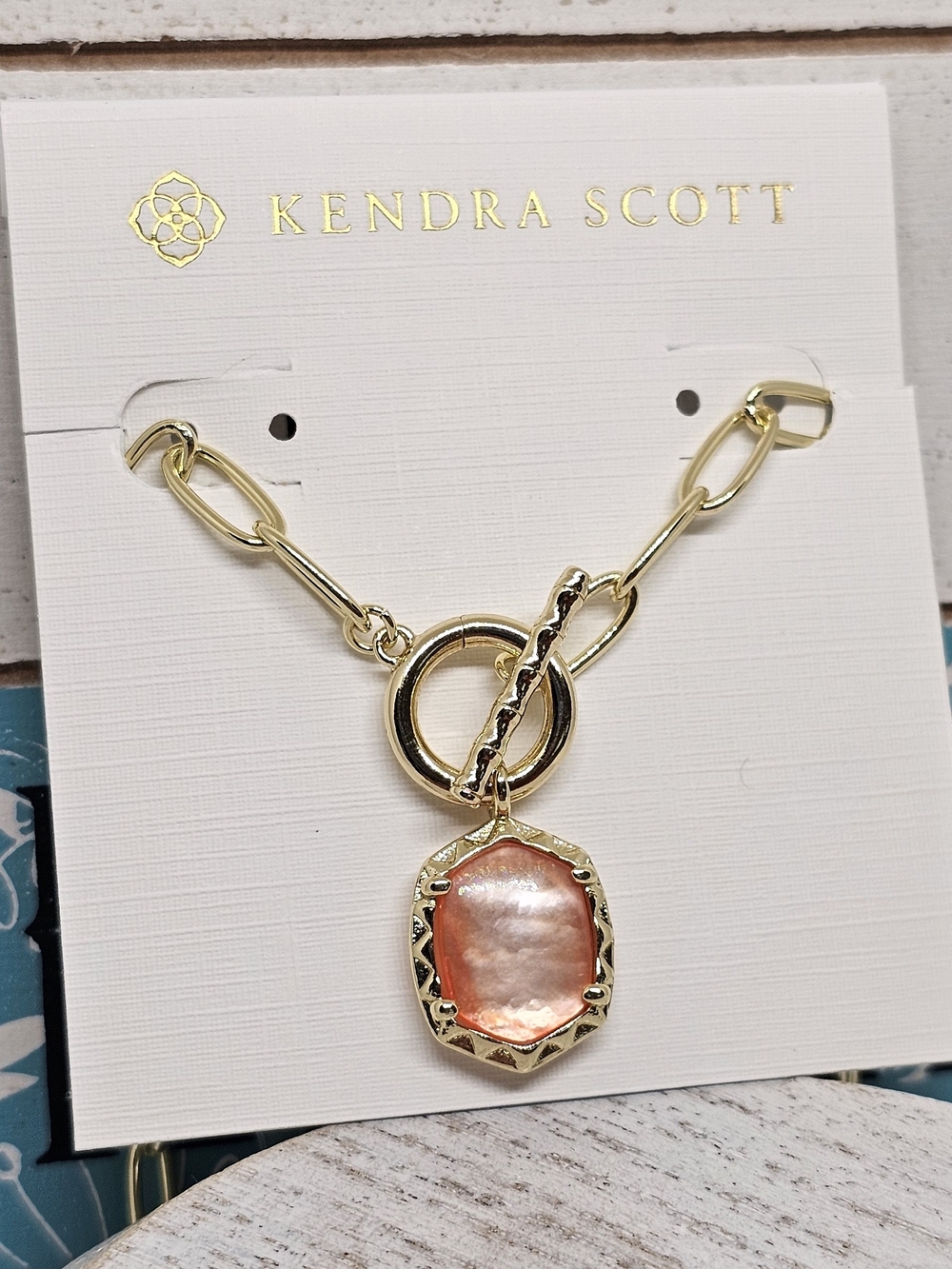 Kendra Scott Daphne Coral Paperclip Toggle Chain Necklace